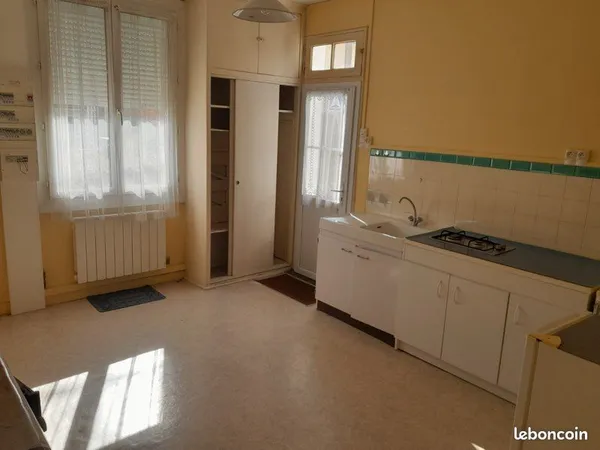 Studio pour Apprenti, Stagiaire ou Étudiant