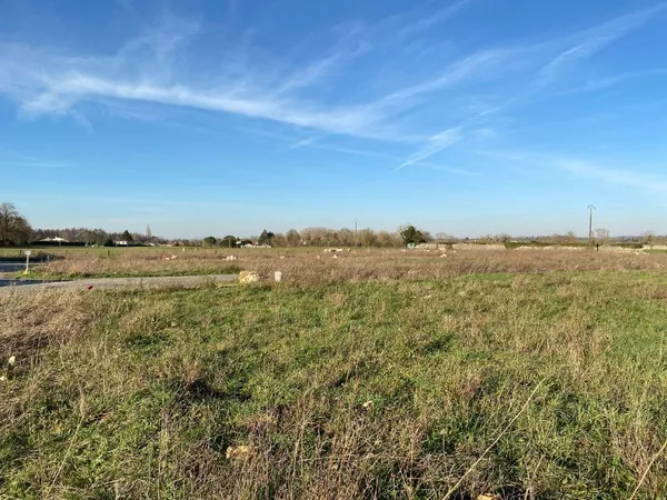 Terrain 686 m²