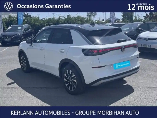Volkswagen T-Roc 1.5 etsi evo2 hybrid 150 ch dsg7 — photo 30