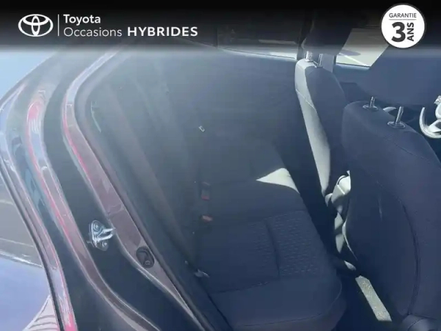 Toyota Yaris cross 116h dynamic my25 — photo 7