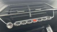 Peugeot 208 1.2 PureTech 100ch S&S Active Pack — photo 15