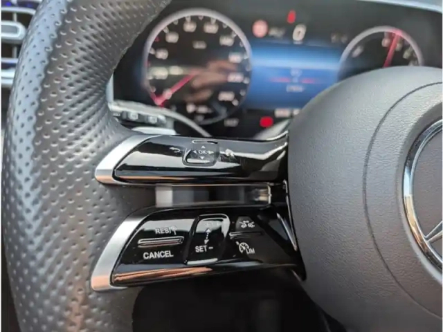 Mercedes Glc 300 de 4matic — photo 13