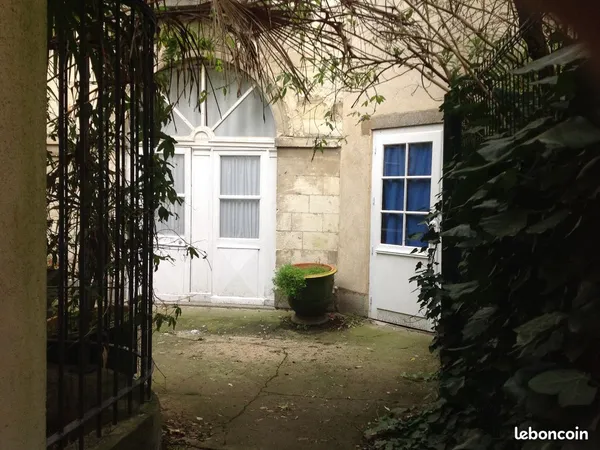 Location studio meublé plein centre à RENNES
