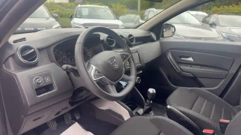 Dacia Duster blue dci 115 4x2