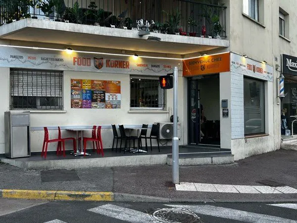 Commerce pizzeria snack