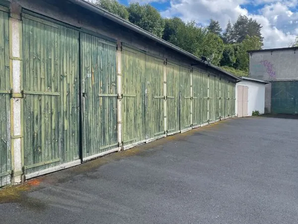 Parking/box AURILLAC