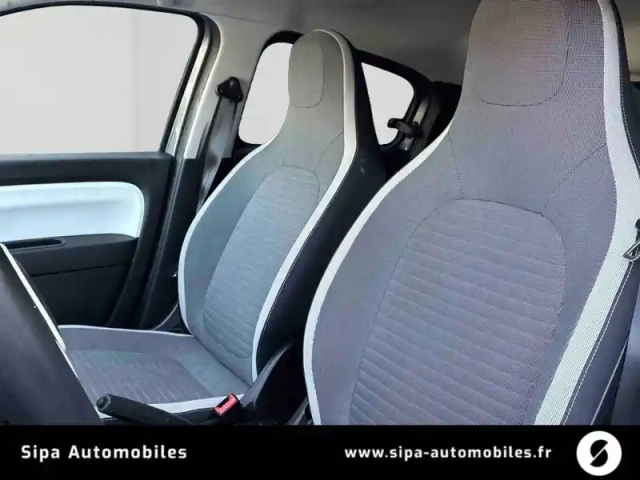 Renault Twingo iii 0.9 tce 90 energy e6c — photo 12