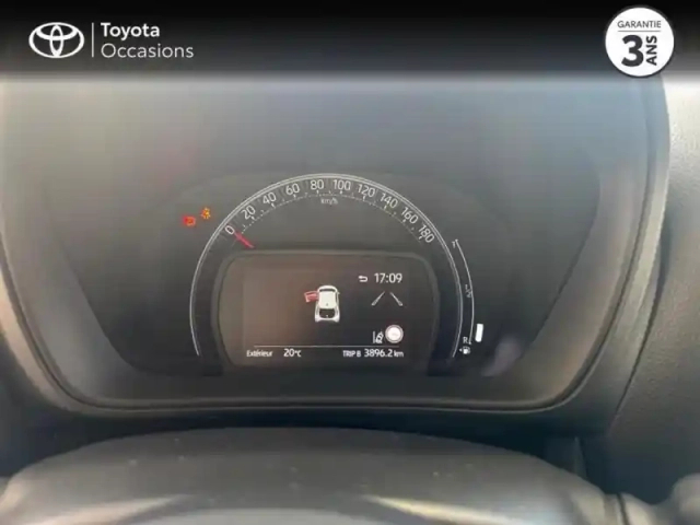 Toyota Aygo x 1.0 vvt-i 72ch active business my23 — photo 10