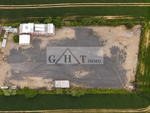 TERRAIN INDÉPENDANT À LOUER - 1000 M² - LA HOUSSAYE EN BRIE