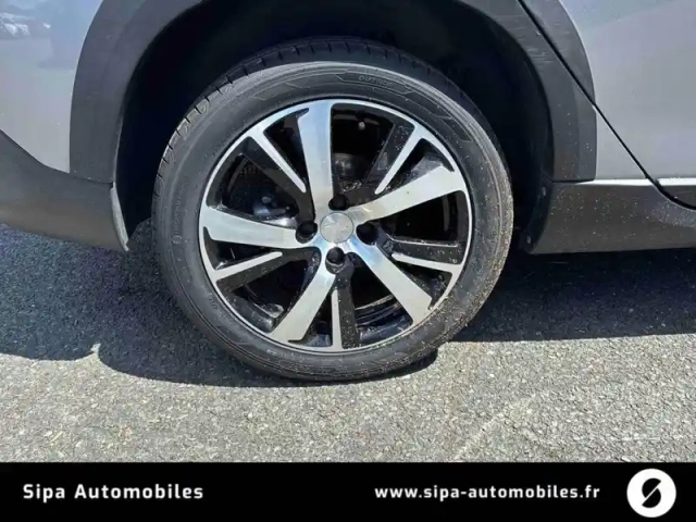 Peugeot 2008 puretech 110ch s&amp;s eat6 — photo 28