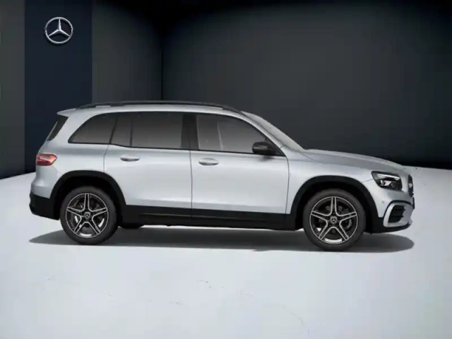 Mercedes Glb 200 d amg line — photo 18