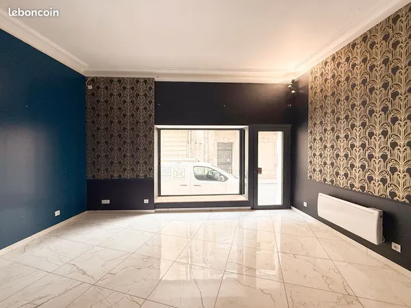 A LOUER - Local commercial de 68m2 - Proche centre Ville Ecusson -