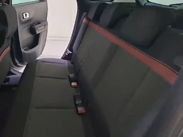 Citroën C3 Aircross bluehdi 120 s&amp;s eat6 — photo 15