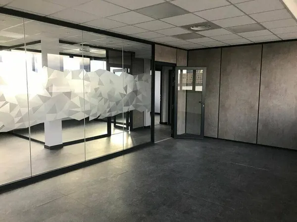 Bureaux 100 m²