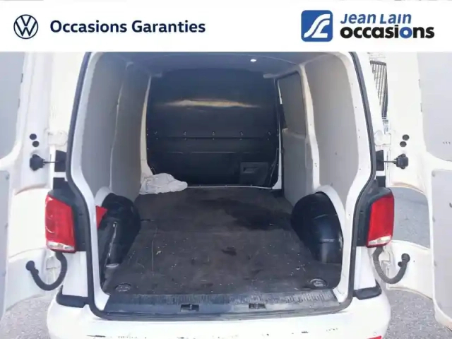 Volkswagen Transporter 6.1 van l1h1 2.0 tdi 150 dsg7 — photo 14