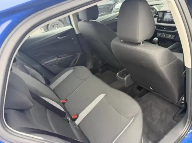 Skoda Fabia 1.0 mpi 65ch active — photo 9
