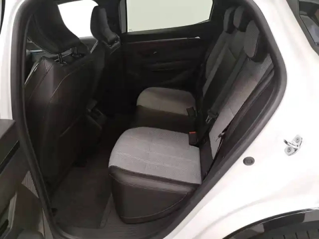 Renault Megane e-tech ev60 220 ch super charge — photo 26