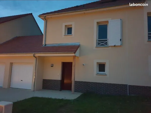 Maison 82 m² - 3 chambres - Jardin clos - Garage - Escoville