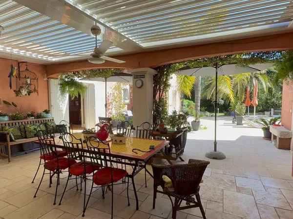 Villa 260m² avec piscine à Fréjus Valescure dans un domaine privé sur un terrain de 1750m²