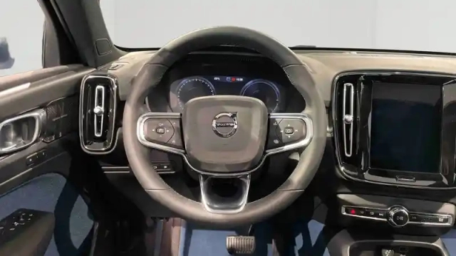 Volvo Xc40 t5 recharge 180+82 ch dct7 — photo 42