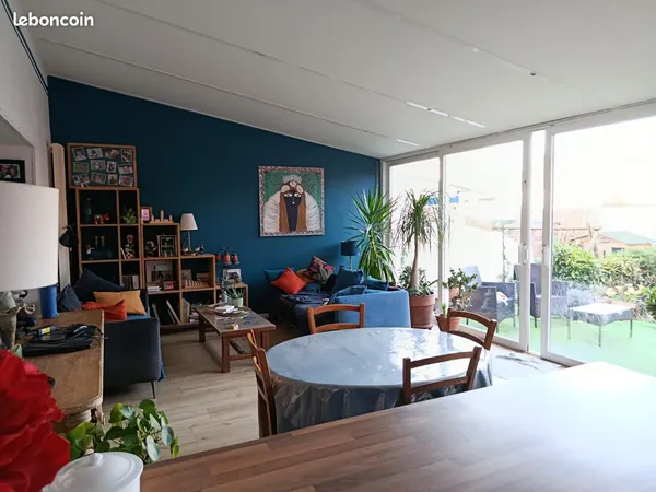Maison avec revenus locatifs - 6 chambres meublées + T2 avec jardin - Hellemmes-Lille