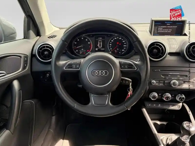 Audi A1 sportback 1.0 tfsi 82ch ambiente — photo 12