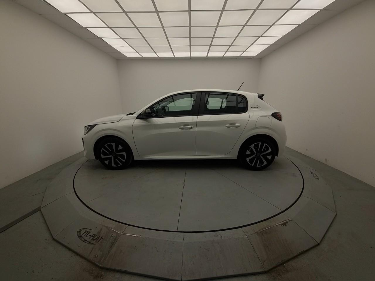 Peugeot 208 100 s&s bvm6 style — photo 2