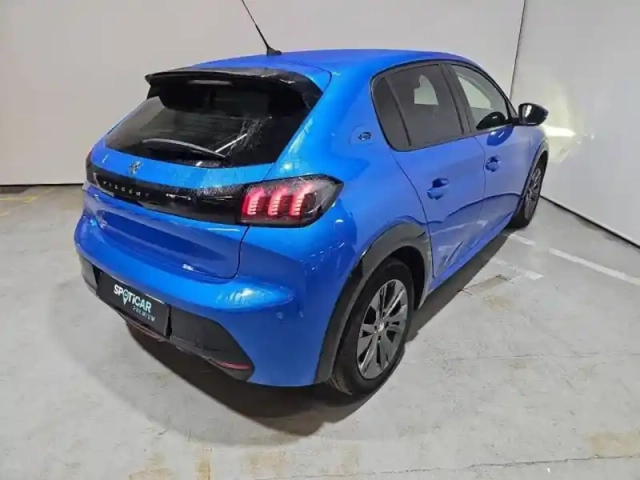 Peugeot 208 e- 136ch allure — photo 5