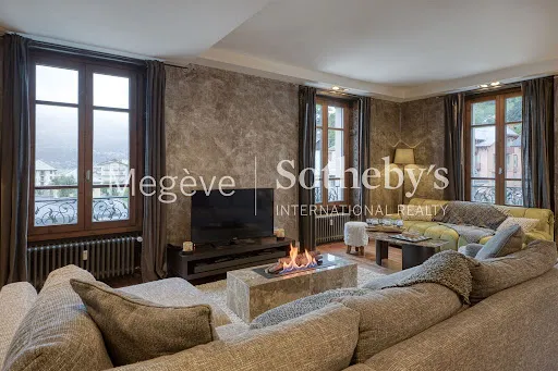 Appartement 6 pièces 172 m²