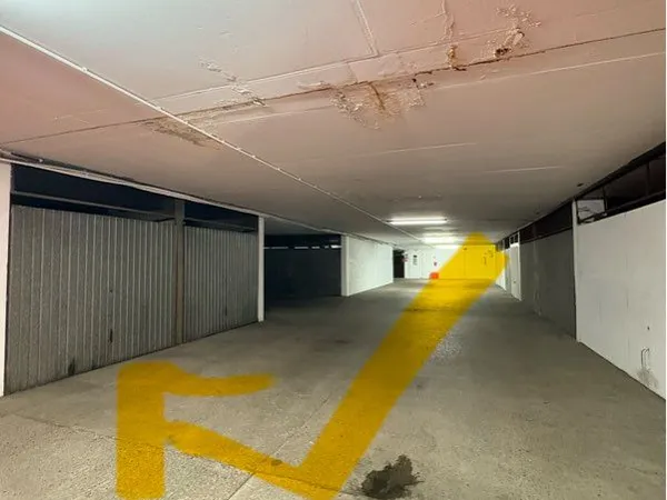 Garage à louer