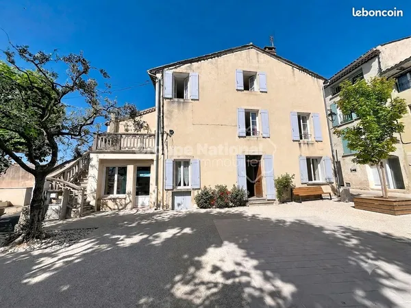Maison 8 pièces 200 m²