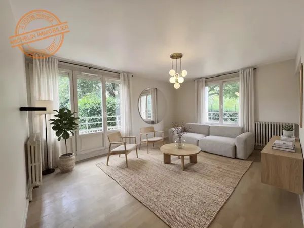Bel appartement T3 lumineux de 65,85 m² avec balcon et parking – Écully
