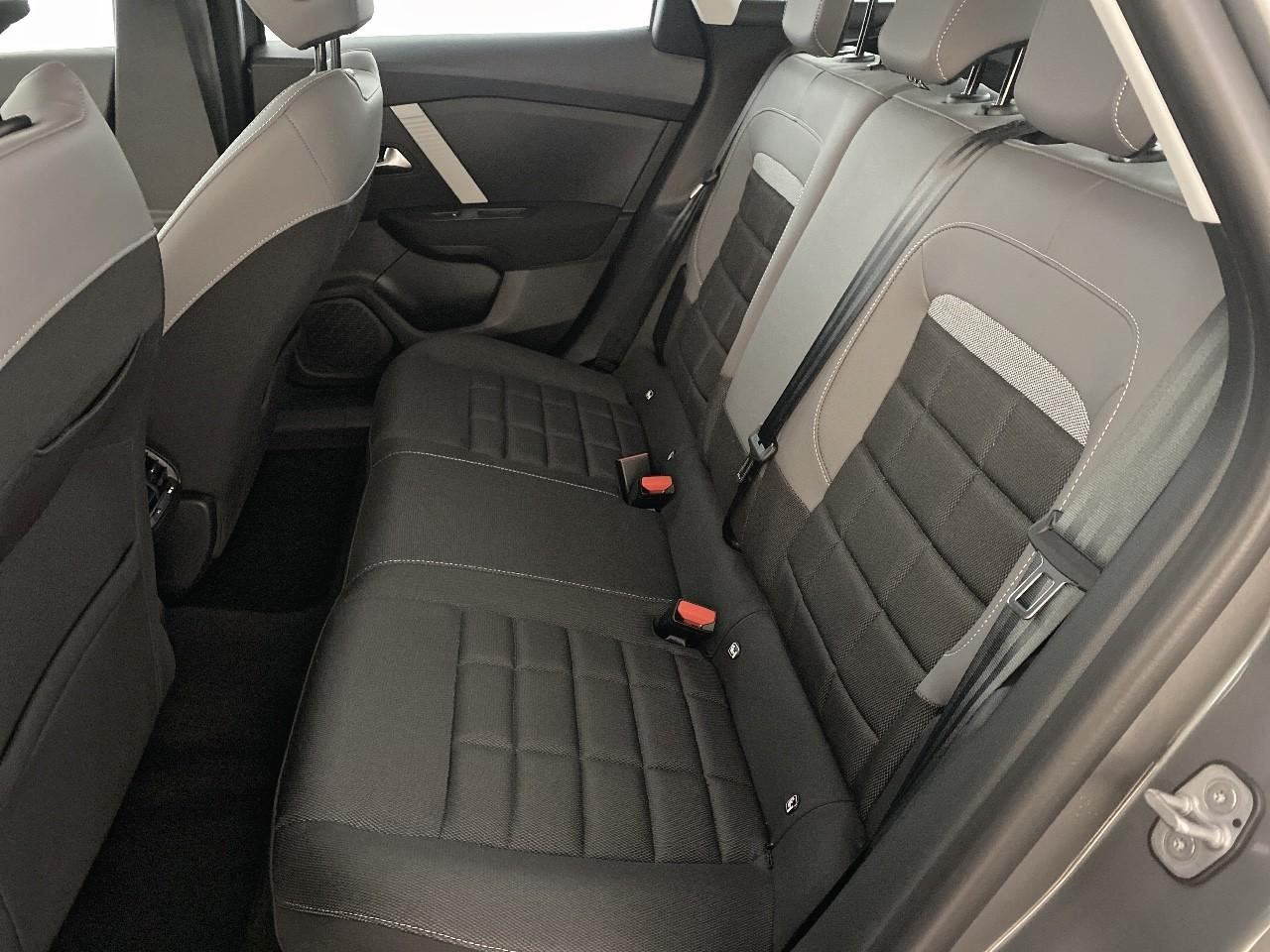 Citroën C4 hybride 145 ch e-dcs6 business — photo 10