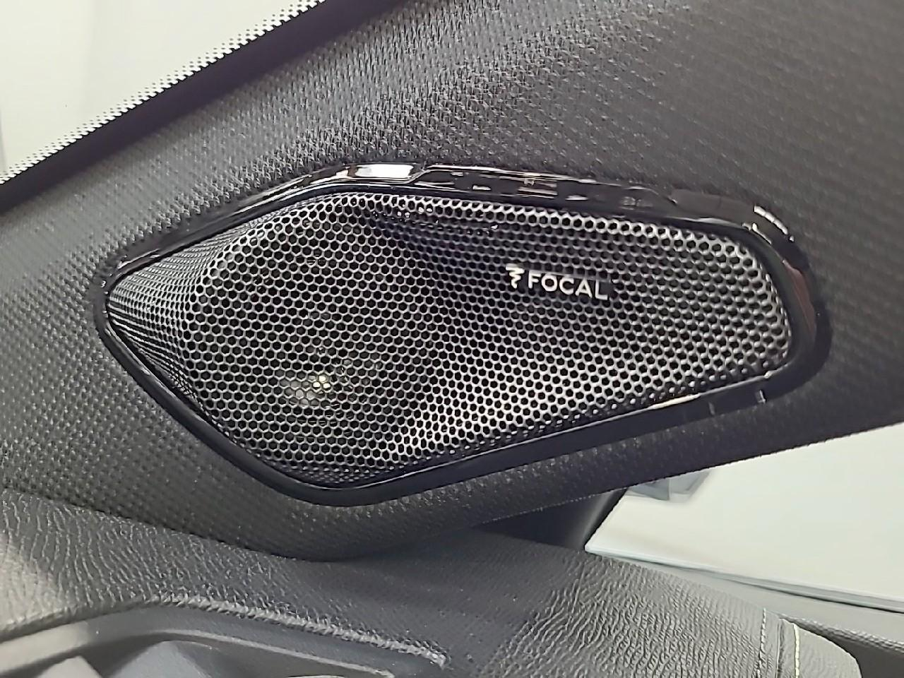Peugeot 408 hybrid 136 e-dcs6 gt — photo 29