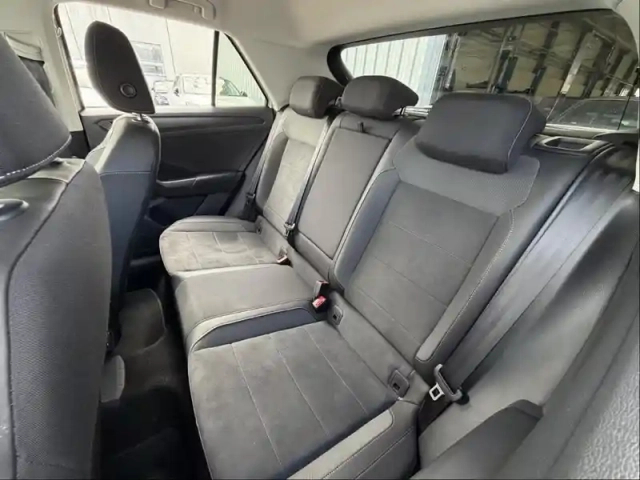 Volkswagen T-Roc 1.5 tsi evo 150ch style — photo 14