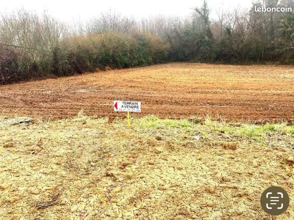 Terrain À Vendre