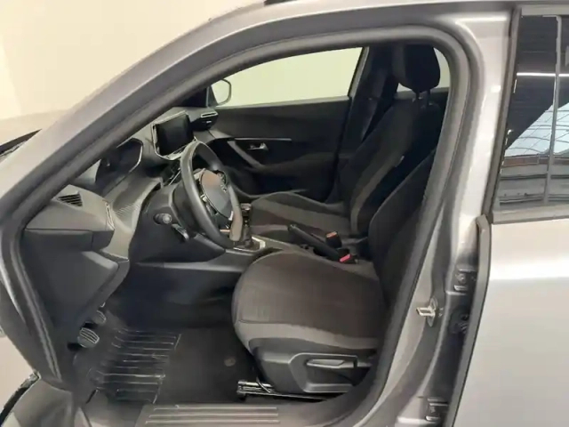 Peugeot 2008 puretech 100 s&amp;s bvm6 — photo 9