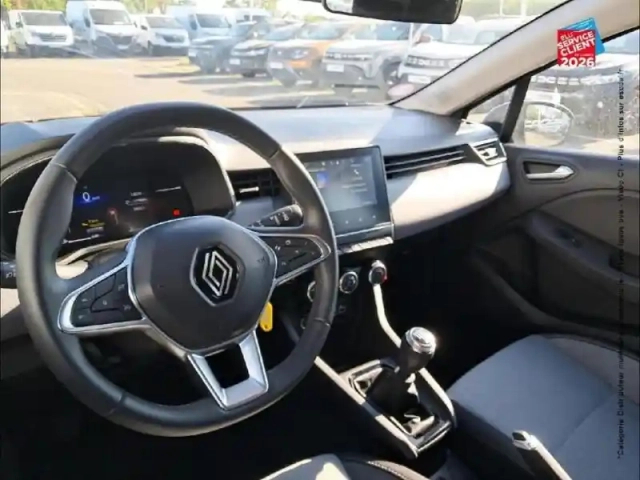 Renault Clio 1.5 blue dci 100ch evolution - 24 — photo 7