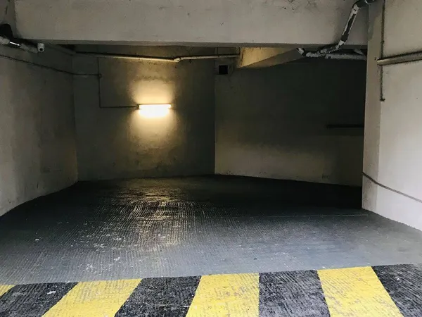 Parking 12 m²