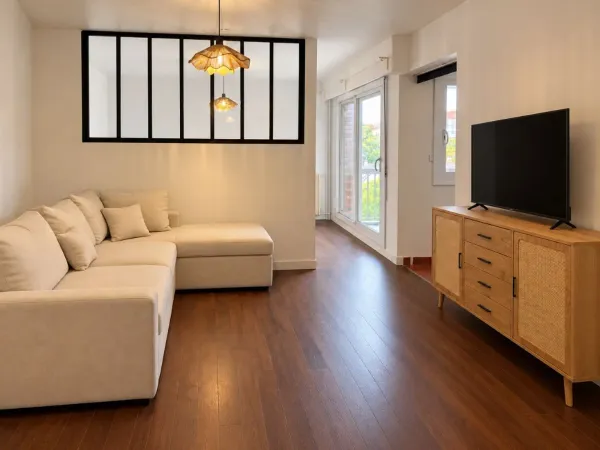 Superbe F2 meublé de 35 m² - Entièrement rénové - Balcon - Proche RER B