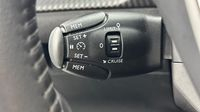 Peugeot 208 1.2 PureTech 100ch S&S Style 118g — photo 18