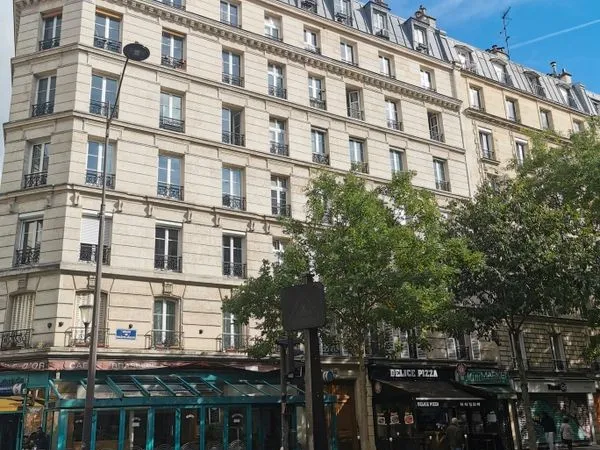 Chambre 12m² au dernier ascenseur - Bât B sécurisé. Vendu avec un garage à 200m