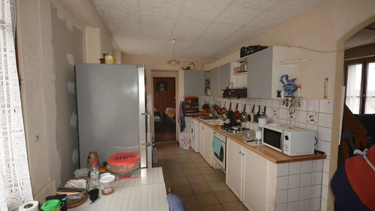 Photo 3