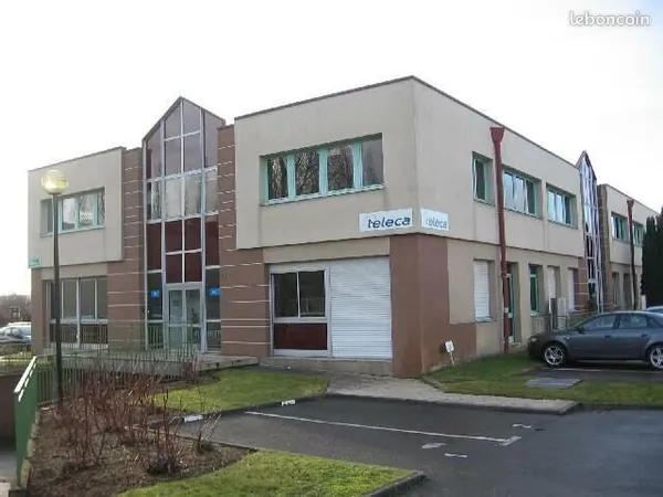 BUREAUX 52 m² CHANTEPIE