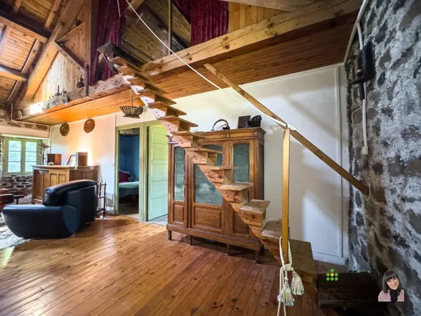 Maison 12 pièces 256 m²