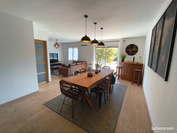 Maison climatisée de 153m2 située a Amilly
