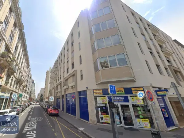Stationnement Location Lyon   130€