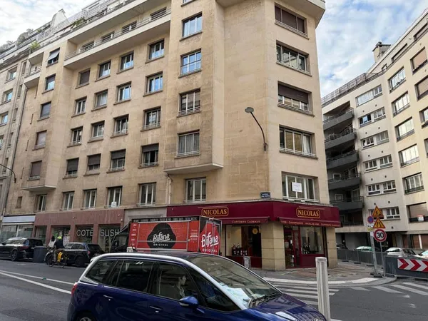 Bureaux 235 m²