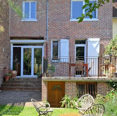 Maison de ville 6 pièces - 4 ch - Compiègne, quartier du Petit Margny- Gare à pied - Jardin & dépend