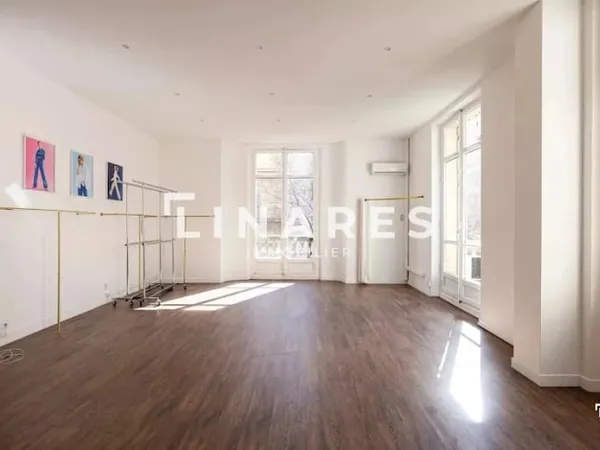 Local 52 m²
